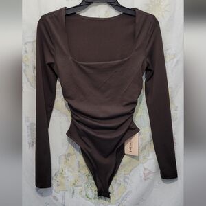 NWT Shein Bae Elegant Brown Long Sleeve Rouched Sides Bodysuit Size XS 2